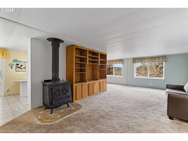 a view of an empty room with window