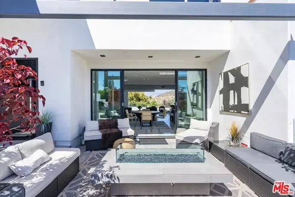 $17,000 | 3437 Troy Drive, Los Angeles, CA 90068