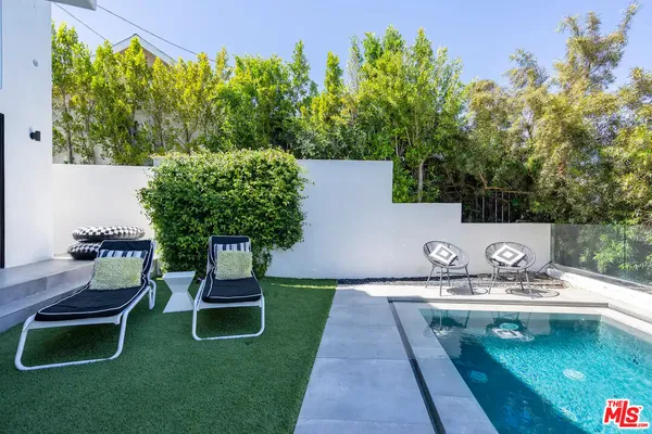 $17,000 | 3437 Troy Drive, Los Angeles, CA 90068