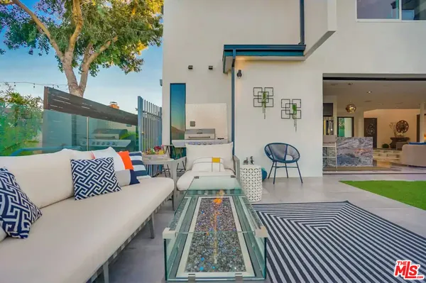 $17,000 | 3437 Troy Drive, Los Angeles, CA 90068