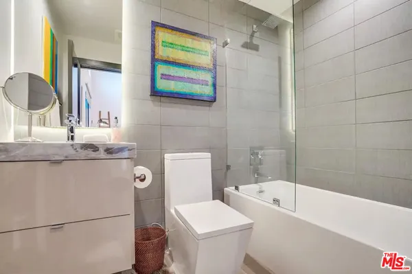 $17,000 | 3437 Troy Drive, Los Angeles, CA 90068