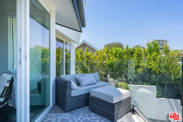 $17,000 | 3437 Troy Drive, Los Angeles, CA 90068