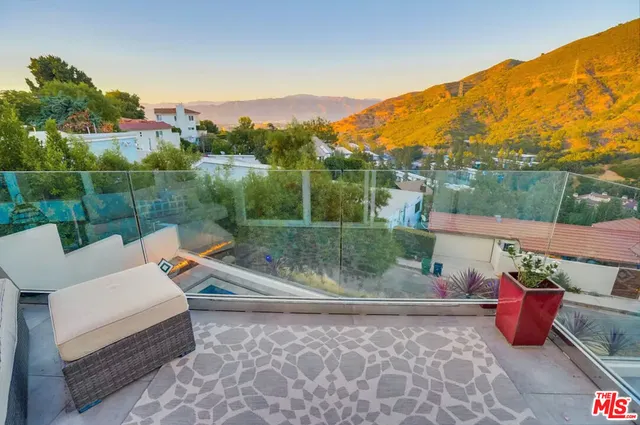 $17,000 | 3437 Troy Drive, Los Angeles, CA 90068