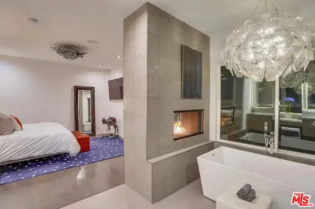 $17,000 | 3437 Troy Drive, Los Angeles, CA 90068