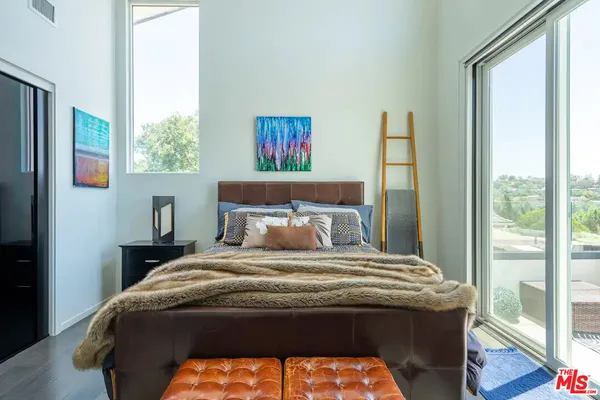 $17,000 | 3437 Troy Drive, Los Angeles, CA 90068