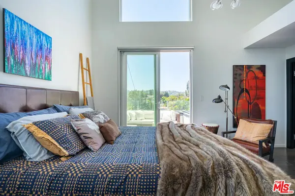 $17,000 | 3437 Troy Drive, Los Angeles, CA 90068