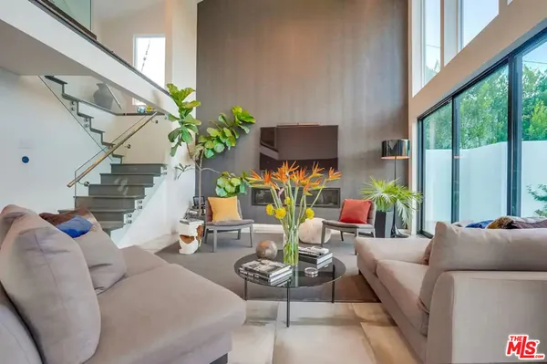 $17,000 | 3437 Troy Drive, Los Angeles, CA 90068