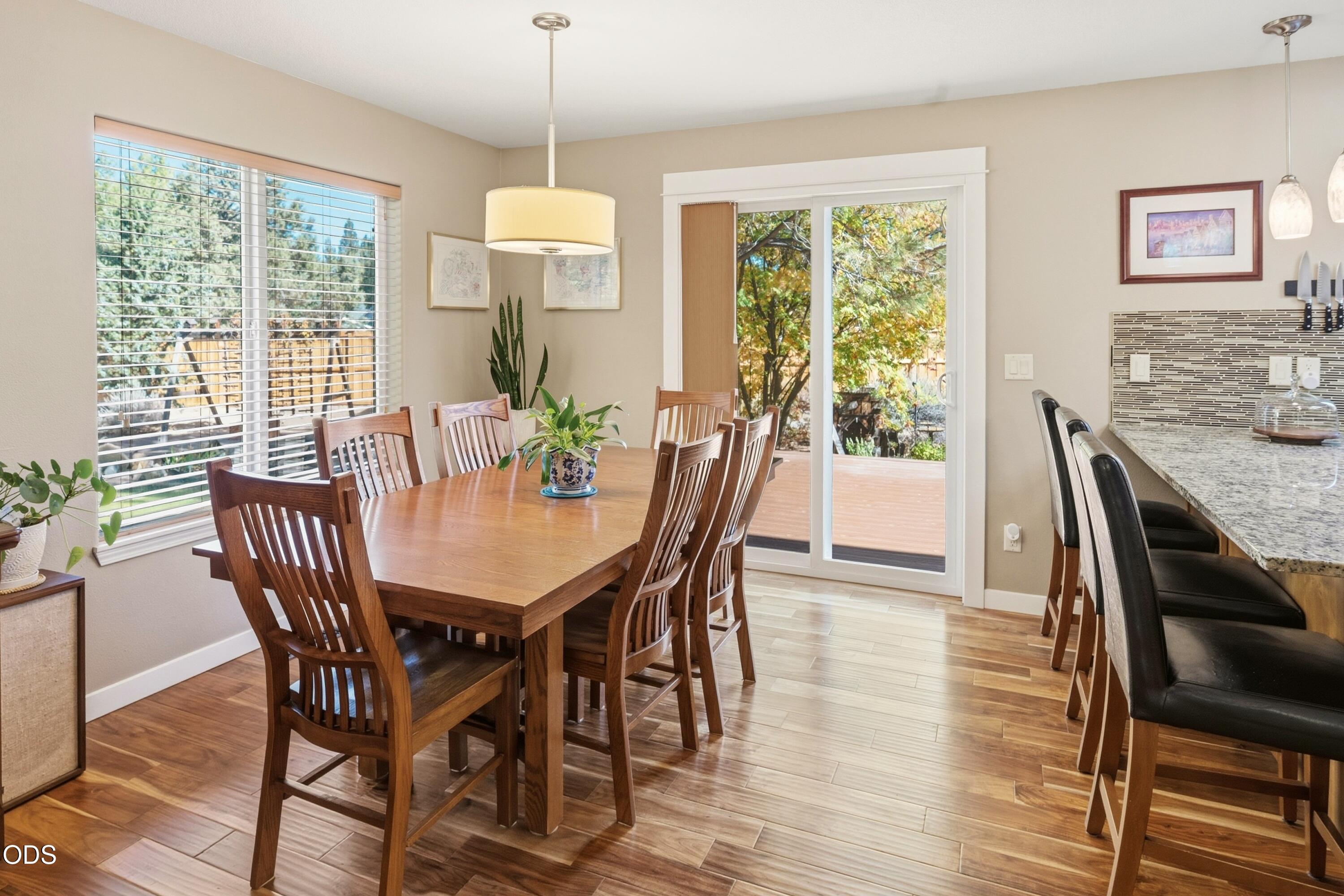 61325 Victory Loop Bend, OR 97702 - Photo 9 of 57 Gallery Image 9