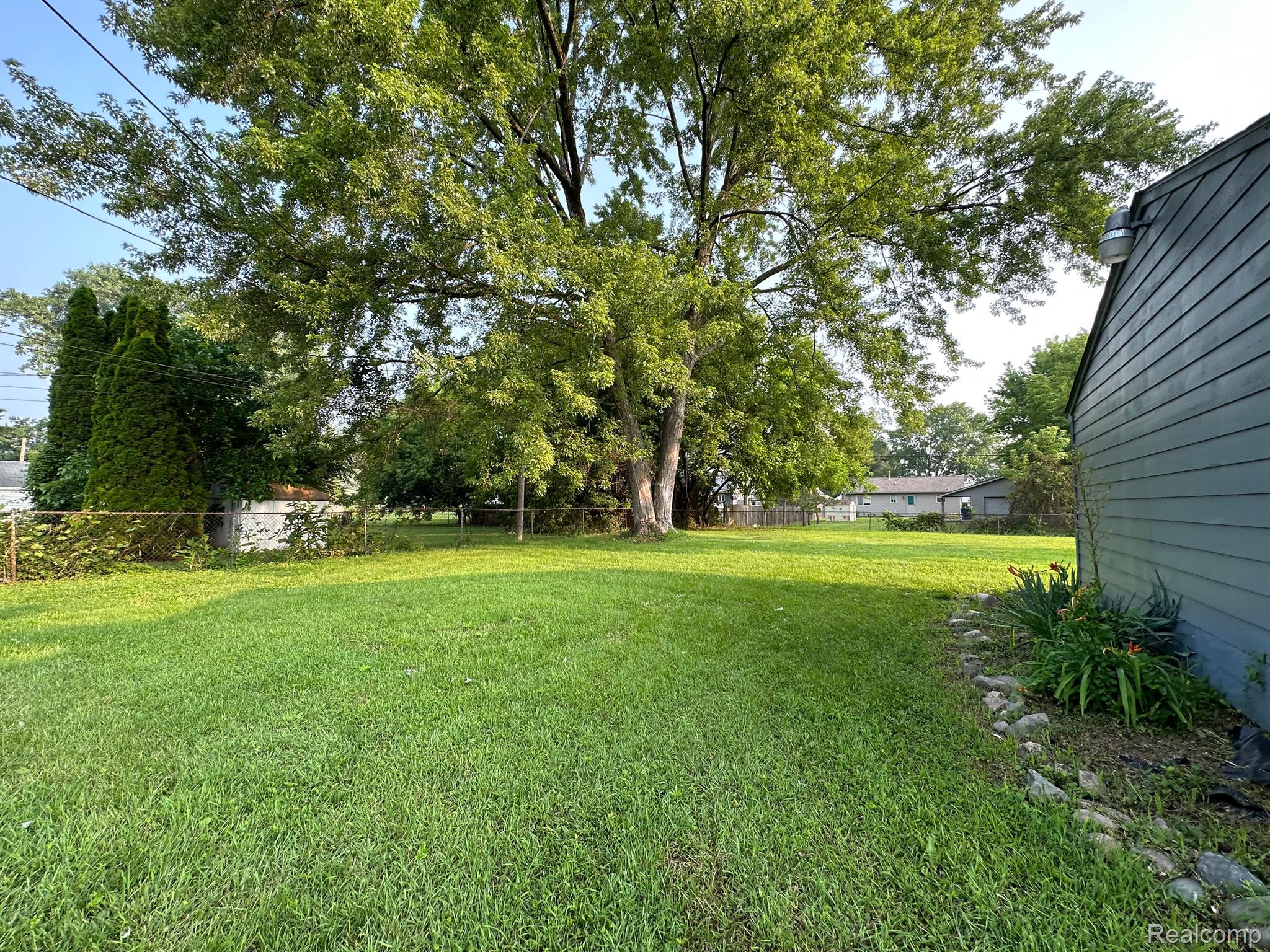 3755 Stephens Road Warren, MI 48091 - Photo 28 of 31 Gallery Image 28