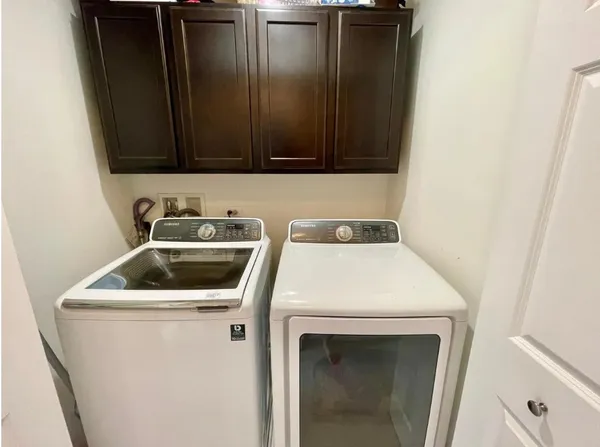 $3,100 | 2889 Henley Lane, Naperville, IL 60540