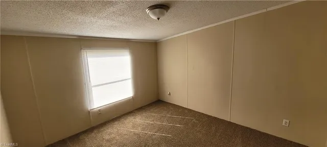 $1,395 | 724 Creek Ridge Road, Unit 165, Greensboro, NC 27406