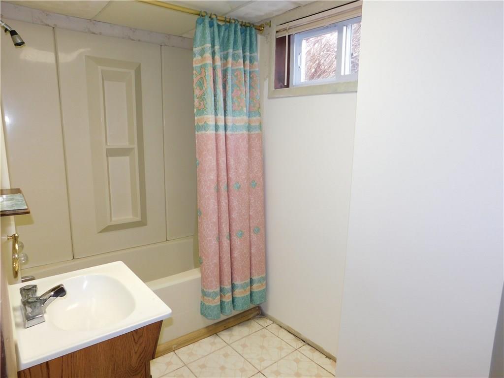 743 Saxonburg Road Butler, PA 16002 - Photo 17 of 24