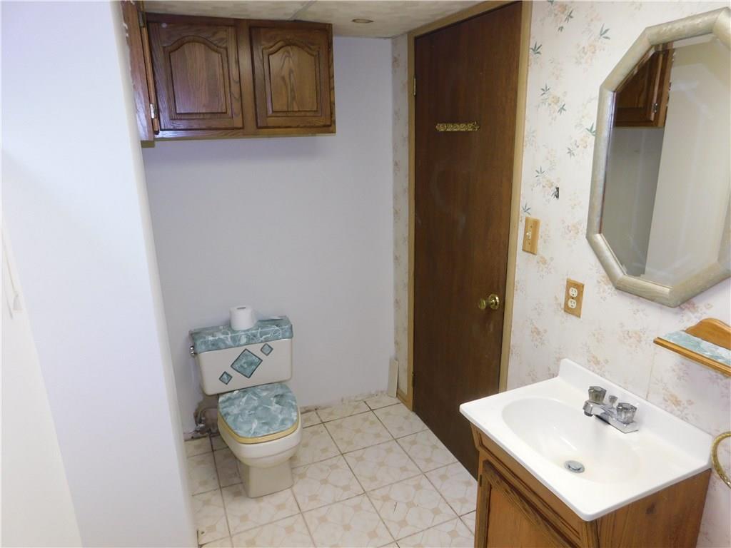 743 Saxonburg Road Butler, PA 16002 - Photo 18 of 24