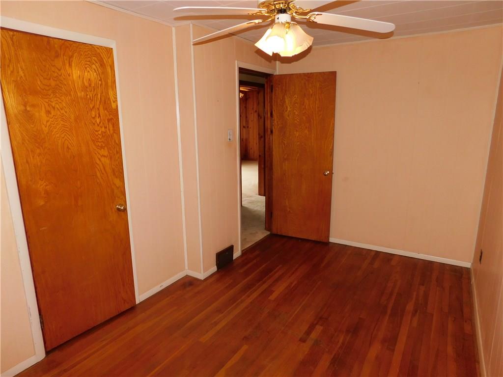 743 Saxonburg Road Butler, PA 16002 - Photo 6 of 24