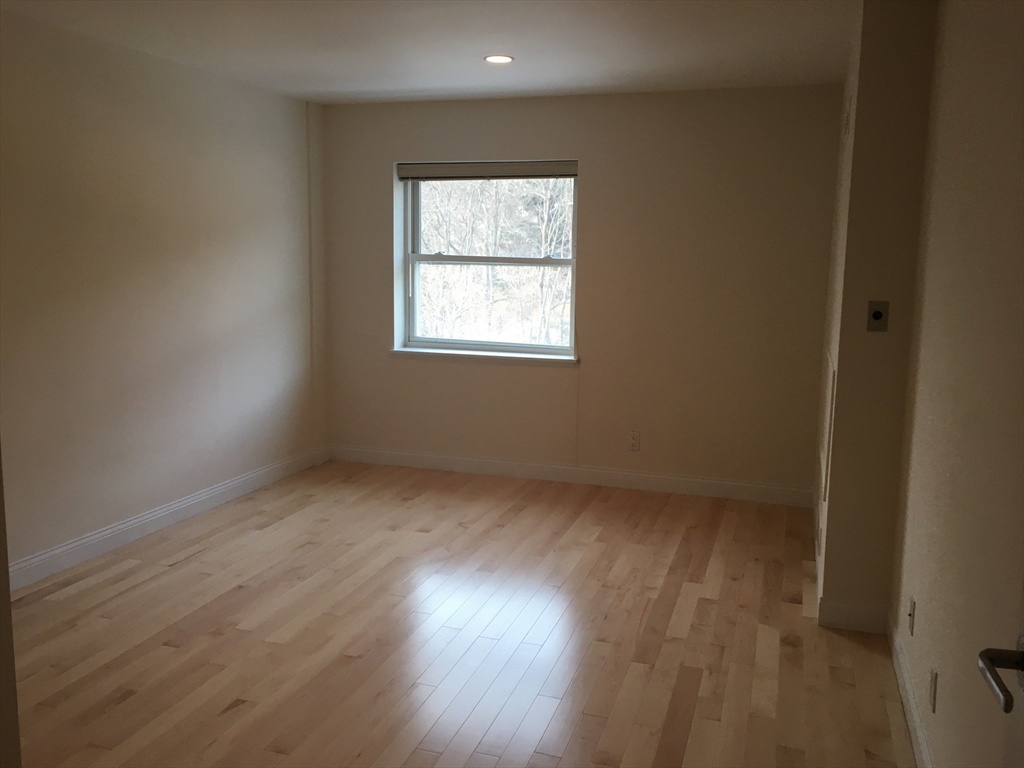 1600 Beacon Street, Unit 907 Brookline, MA 02446 - Photo 11 of 16