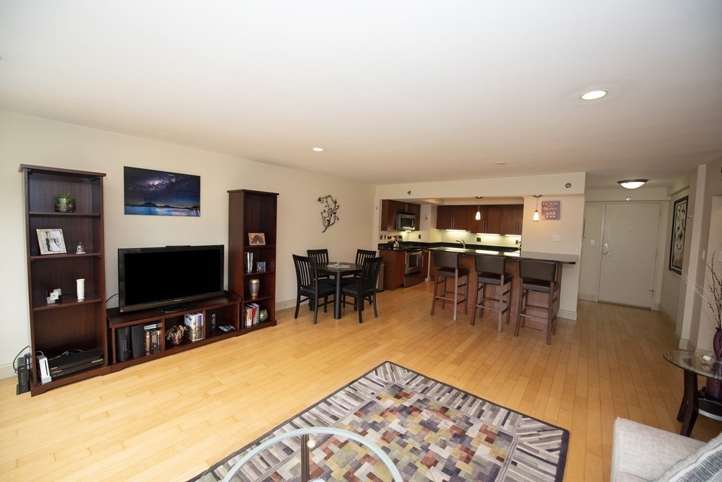 1600 Beacon Street, Unit 907 Brookline, MA 02446 - Photo 2 of 16