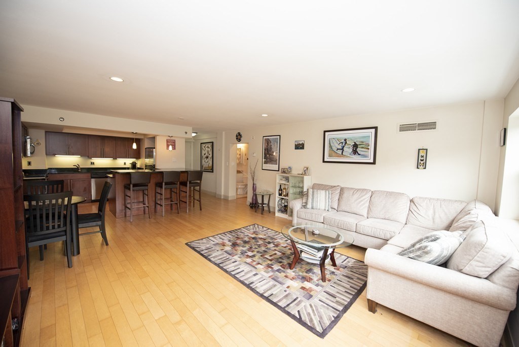 1600 Beacon Street, Unit 907 Brookline, MA 02446 - Photo 3 of 16