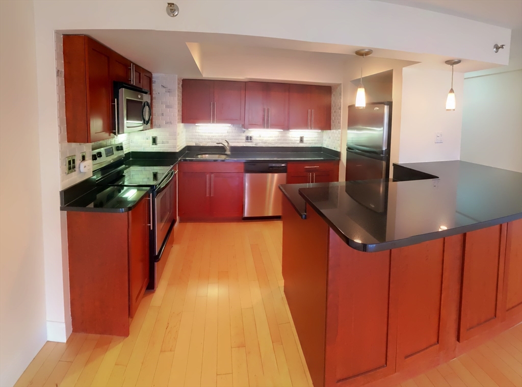 1600 Beacon Street, Unit 907 Brookline, MA 02446 - Photo 4 of 16