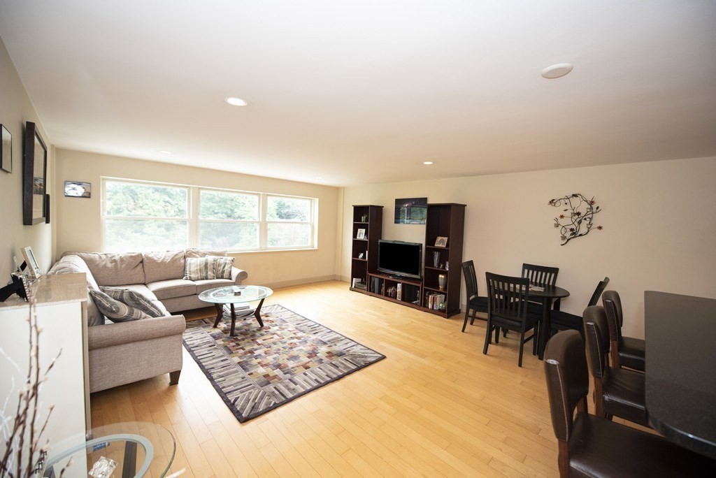 1600 Beacon Street, Unit 907 Brookline, MA 02446 - Photo 5 of 16