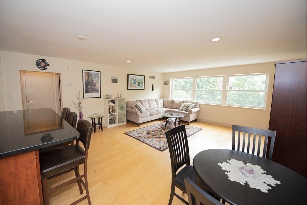 1600 Beacon Street, Unit 907 Brookline, MA 02446 - Photo 8 of 16