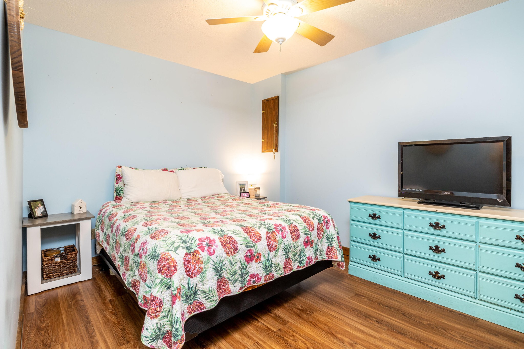442 Wilaway Road Maryville, TN 37801 - Photo 29 of 37 a bedroom with a bed and a flat screen tv