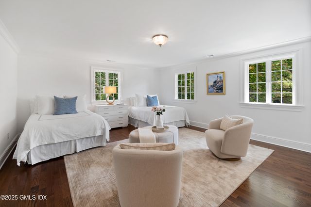 $9,350,000 | 18 Tokeneke Trail, Darien, CT 06820