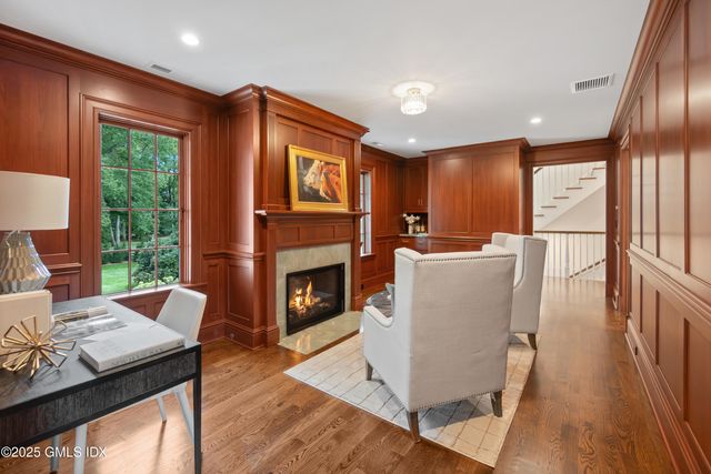 $9,350,000 | 18 Tokeneke Trail, Darien, CT 06820