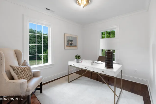 $9,350,000 | 18 Tokeneke Trail, Darien, CT 06820