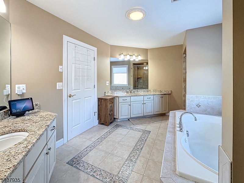 107 Lambert Drive Sparta, NJ 07871 - Photo 24 of 40