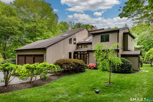 $949,000 | 51 Long Meadow Road, Bethlehem, CT 06751