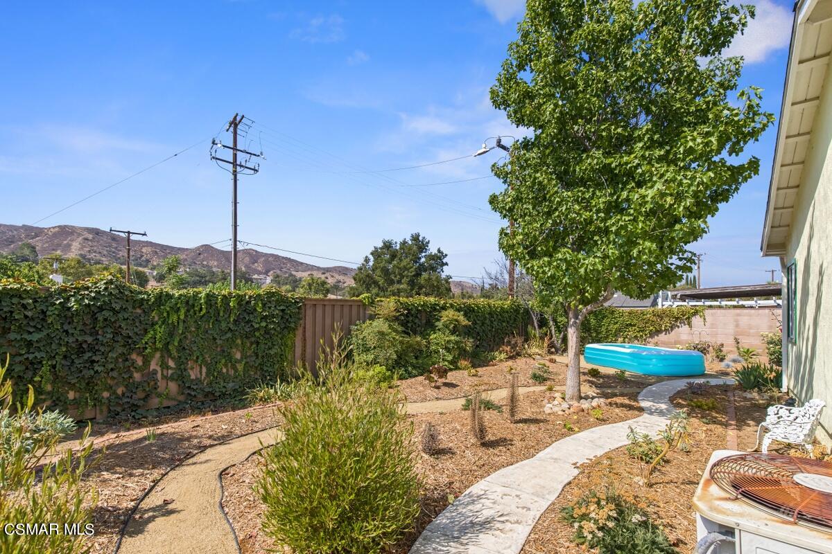 5784 Damon Street Simi Valley, CA 93063 - Photo 11 of 12 151A2545