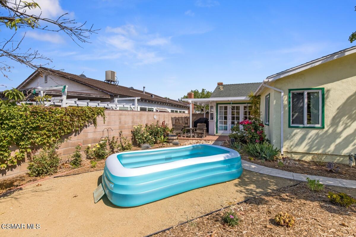 5784 Damon Street Simi Valley, CA 93063 - Photo 12 of 12 151A2550