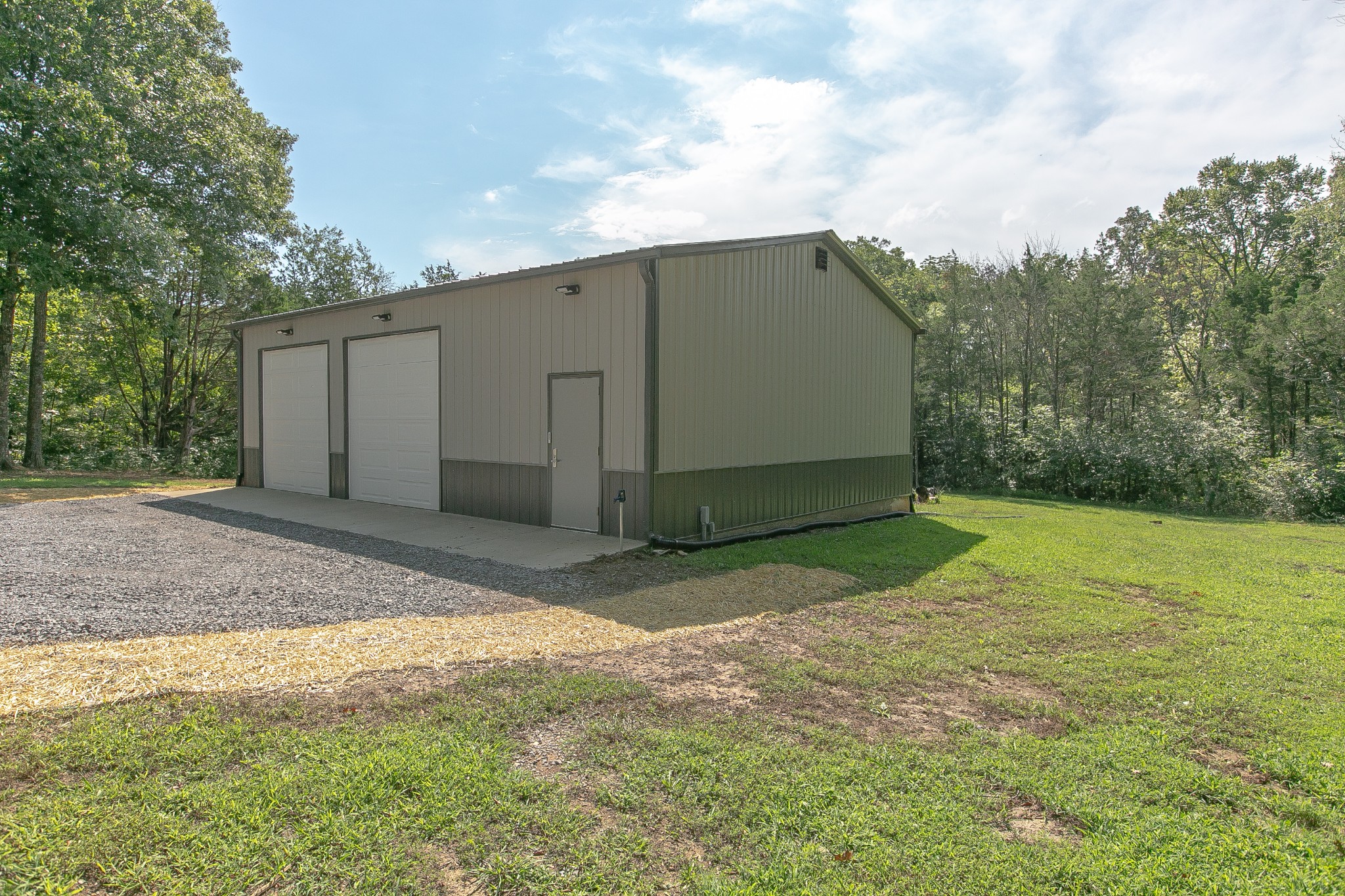8798 Link Road Christiana, TN 37037 - Photo 4 of 32 a backyard of a house