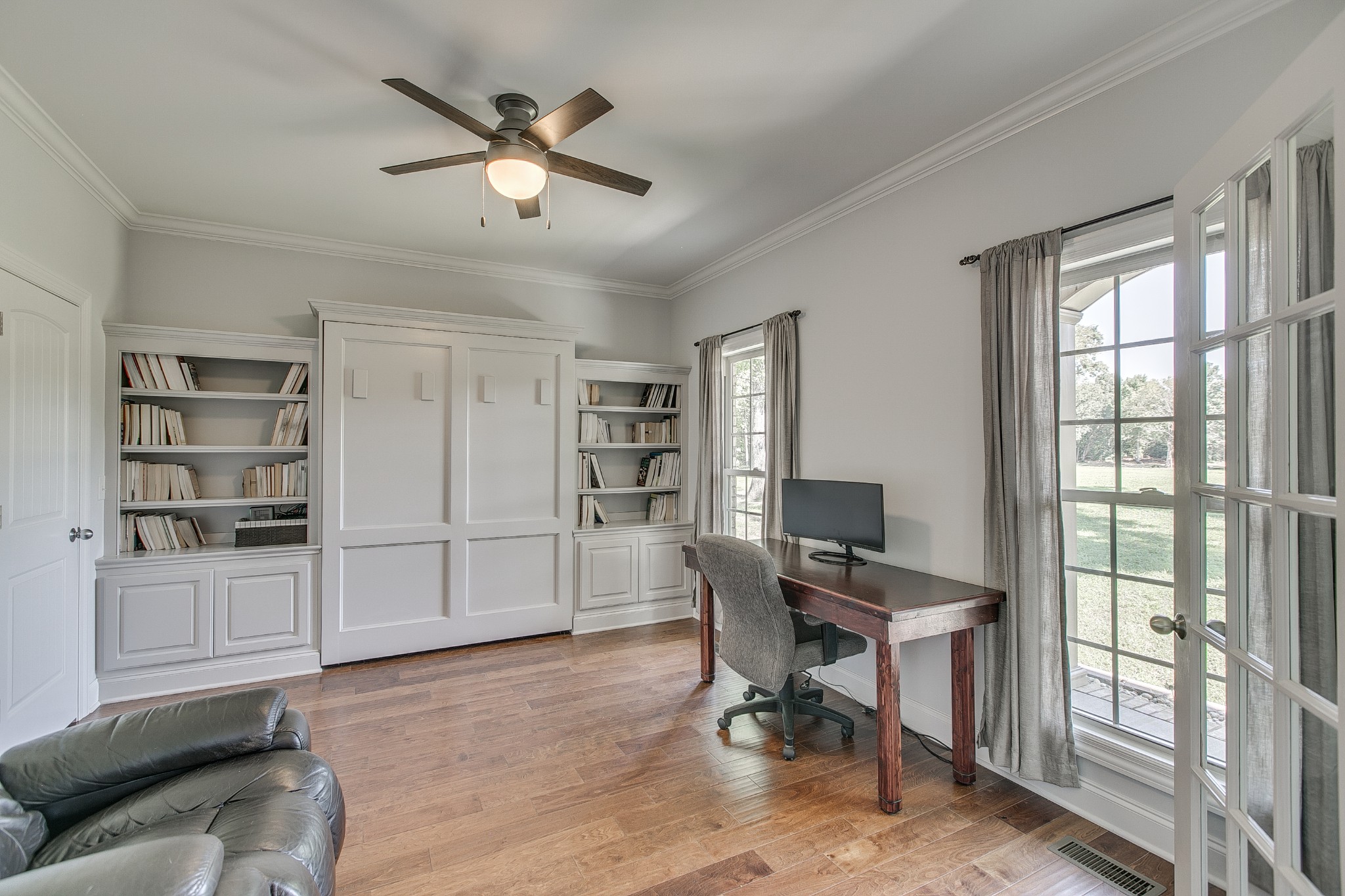 8798 Link Road Christiana, TN 37037 - Photo 10 of 32 a work room with furniture and windows