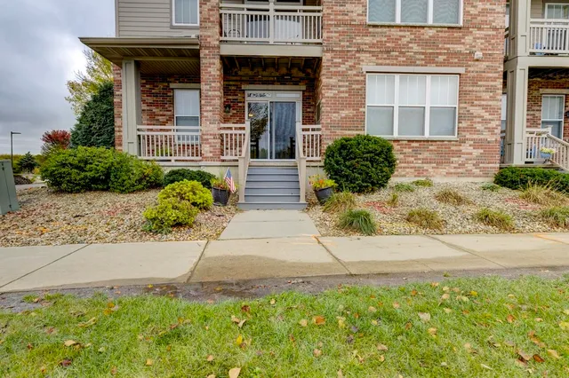 $249,900 | 121 Metro Terrace, Unit 101, Madison, WI 53718