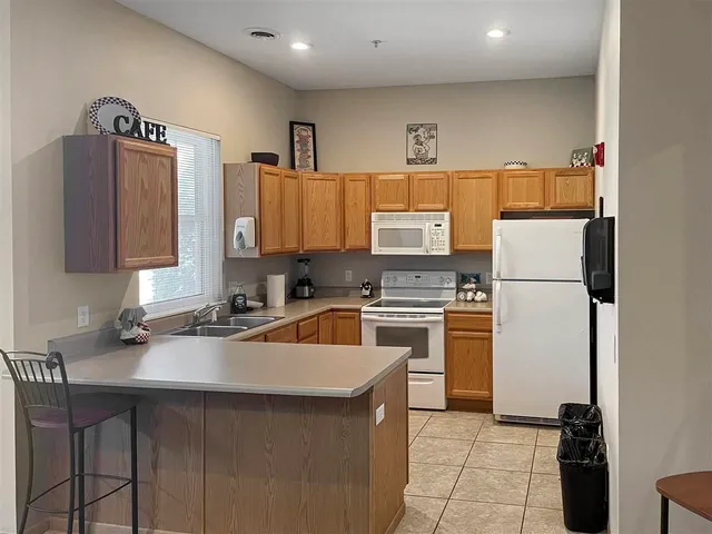 $249,900 | 121 Metro Terrace, Unit 101, Madison, WI 53718