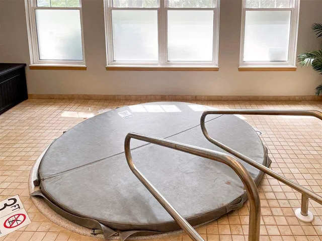 $249,900 | 121 Metro Terrace, Unit 101, Madison, WI 53718