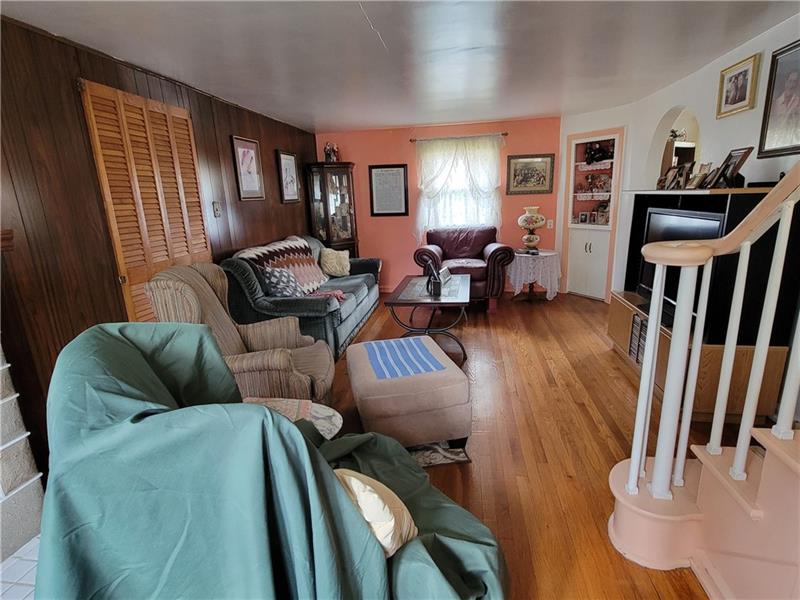 5172 Hardt Road Gibsonia, PA 15044 - Photo 10 of 25 Gallery Image 10