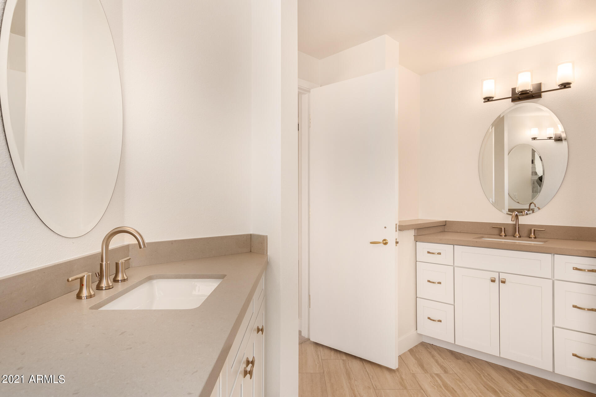 1040 East Osborn Road, Unit 604 Phoenix, AZ 85014 - Photo 18 of 33 Master Bathroom