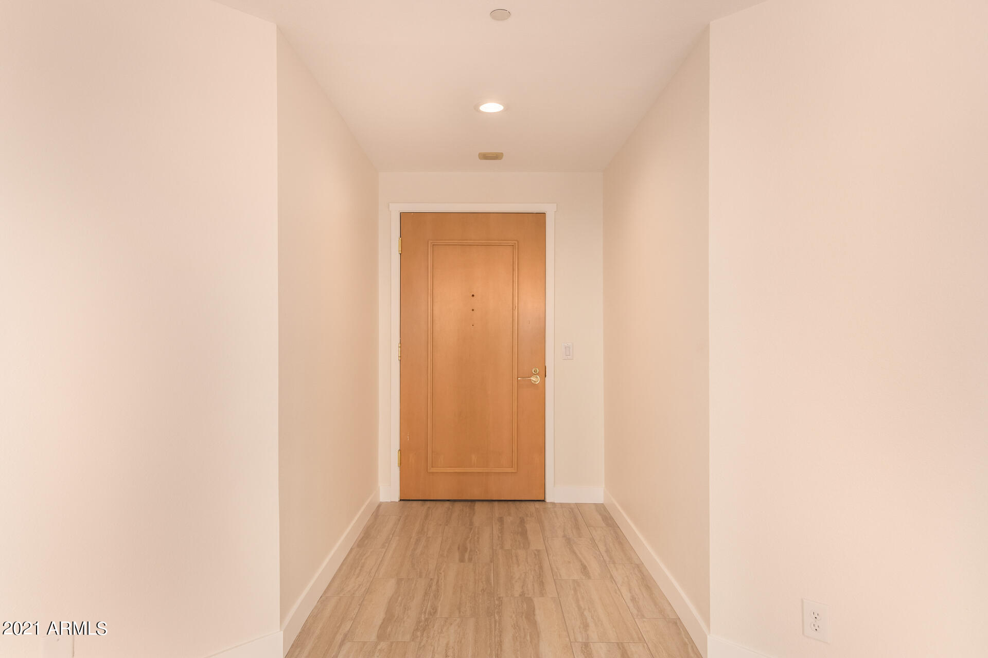1040 East Osborn Road, Unit 604 Phoenix, AZ 85014 - Photo 4 of 33 Condo Entry