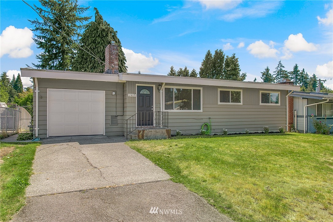 2409 Northeast 23rd Street Renton, WA 98056 - Photo 2 of 25