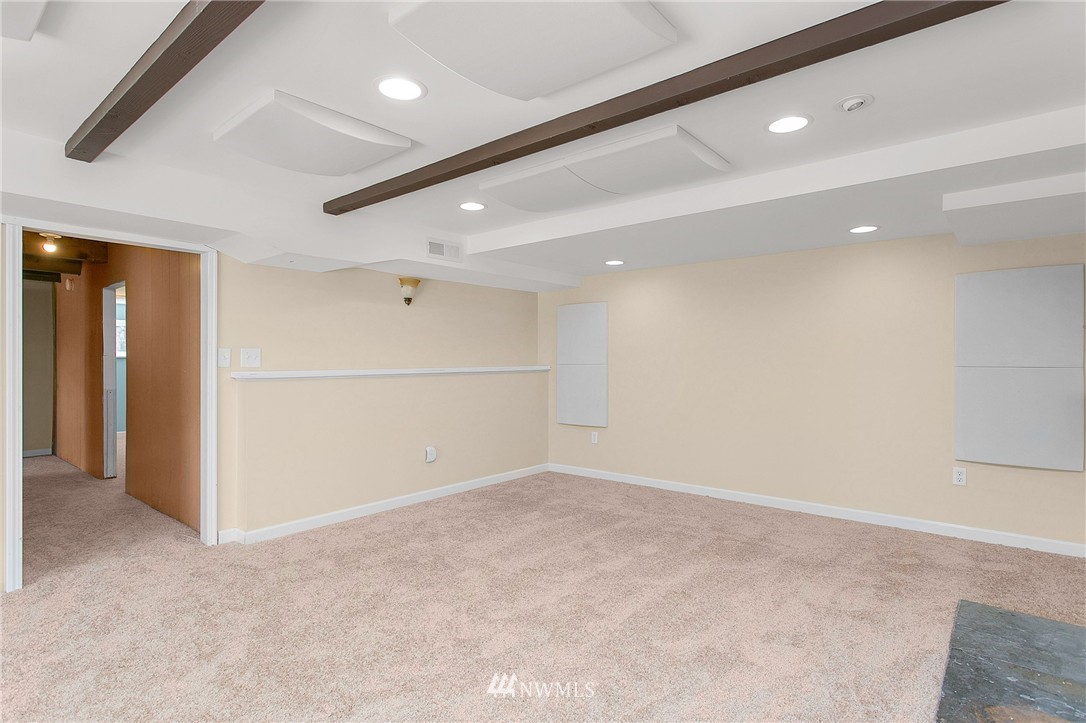 2409 Northeast 23rd Street Renton, WA 98056 - Photo 17 of 25