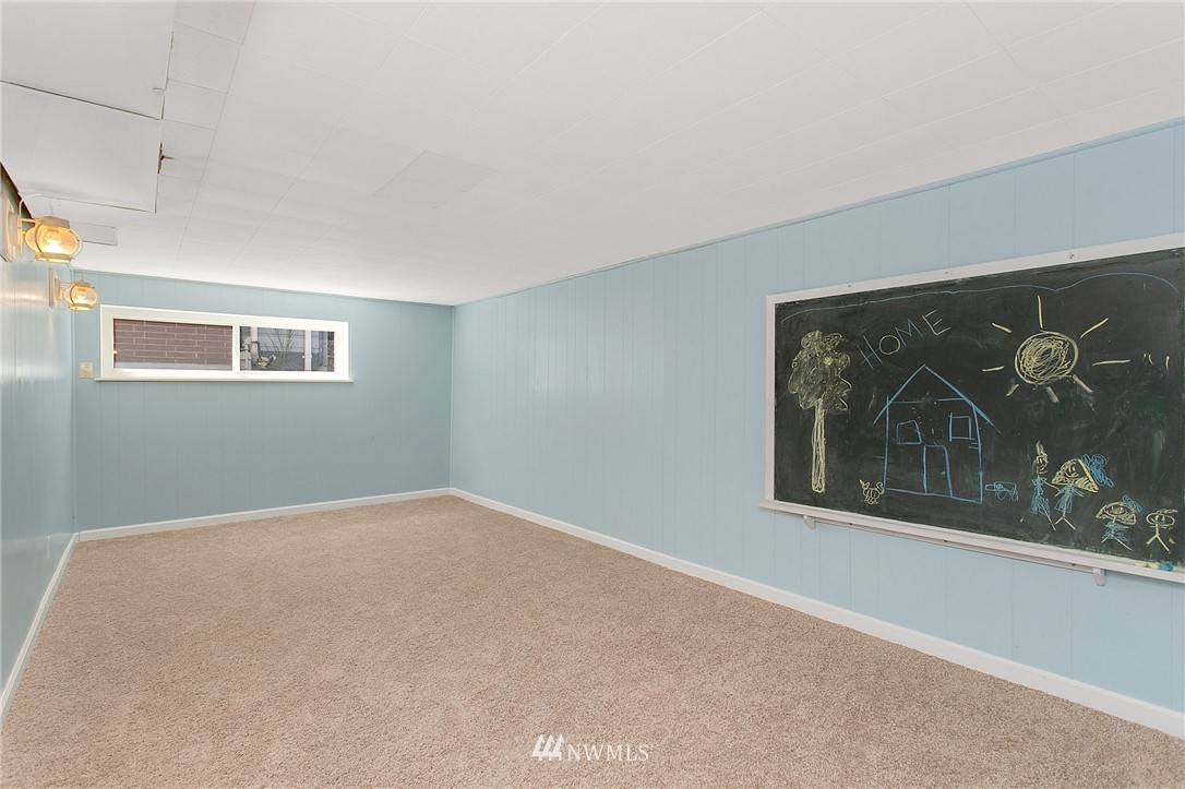 2409 Northeast 23rd Street Renton, WA 98056 - Photo 19 of 25
