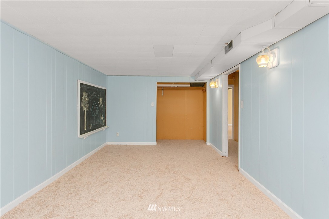 2409 Northeast 23rd Street Renton, WA 98056 - Photo 20 of 25