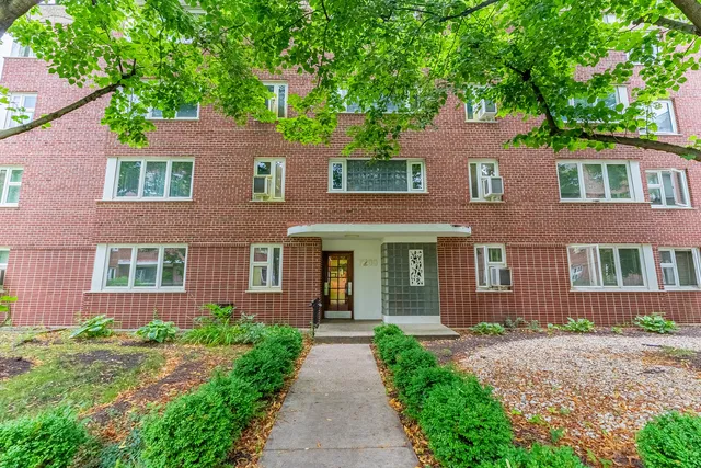$135,000 | 7200 Oak Avenue, Unit 3NW, River Forest, IL 60305