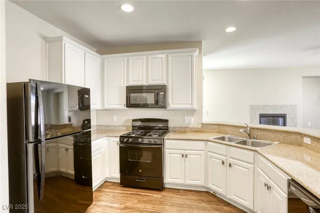 $2,000 | 4841 North Bride Street, North Las Vegas, NV 89081