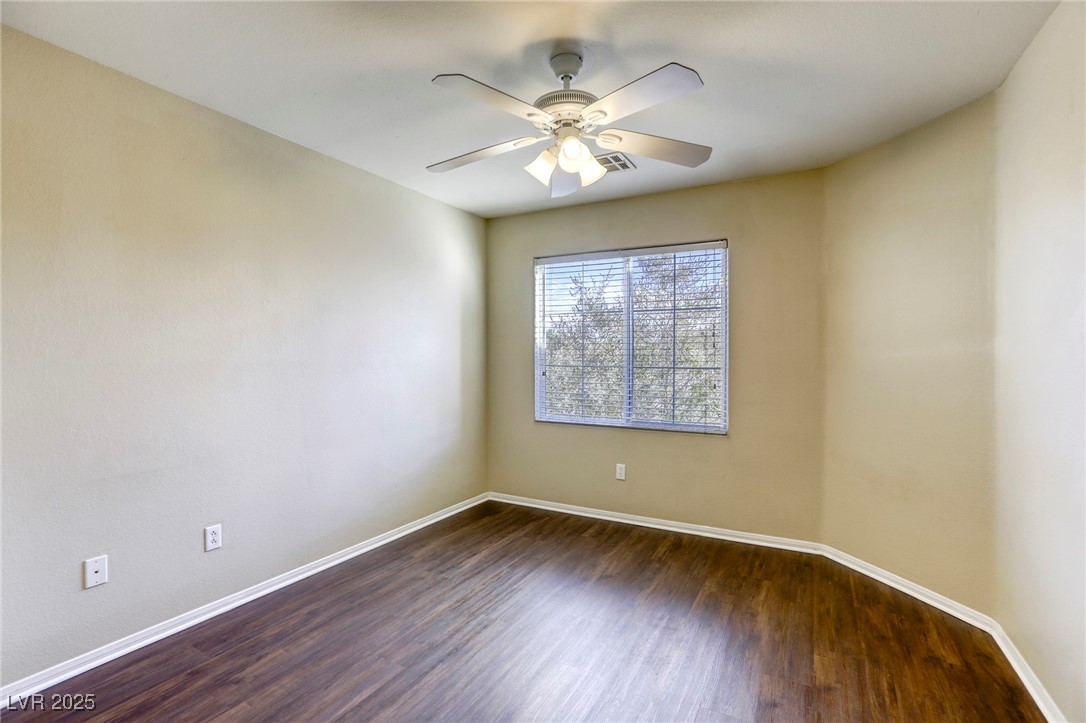 4841 North Bride Street North Las Vegas, NV 89081 - Photo 30 of 38