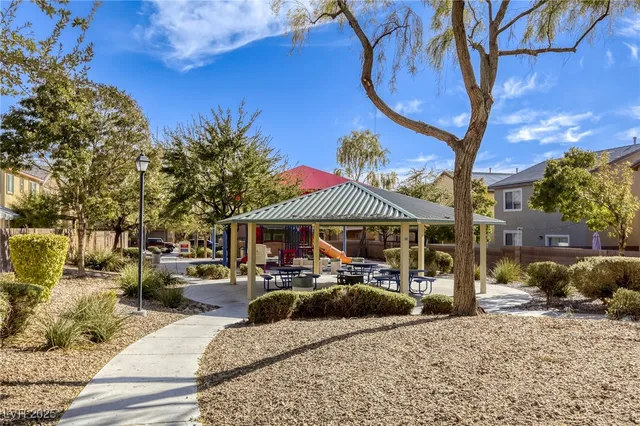 $2,000 | 4841 North Bride Street, North Las Vegas, NV 89081