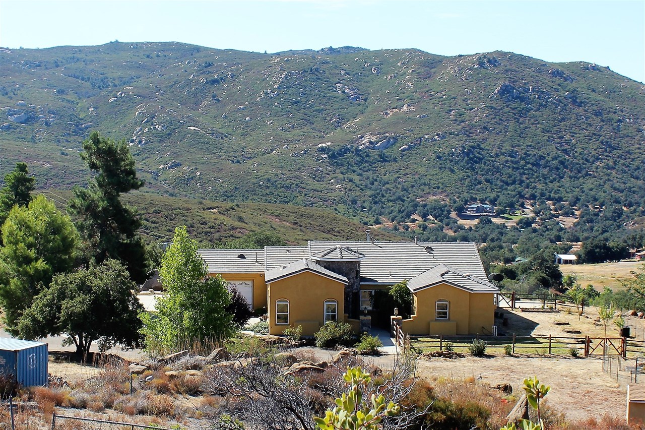 24010 Sherilton Valley Road Descanso, CA 91916 - Photo 2 of 22