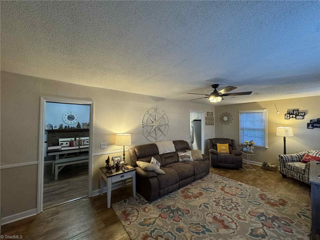 142 James Street Elkin, NC 28621 - Photo 7 of 44